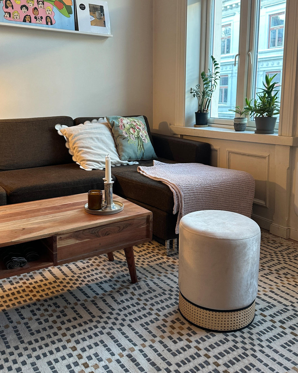  Pouffe YANKTON Velvet Light Beige