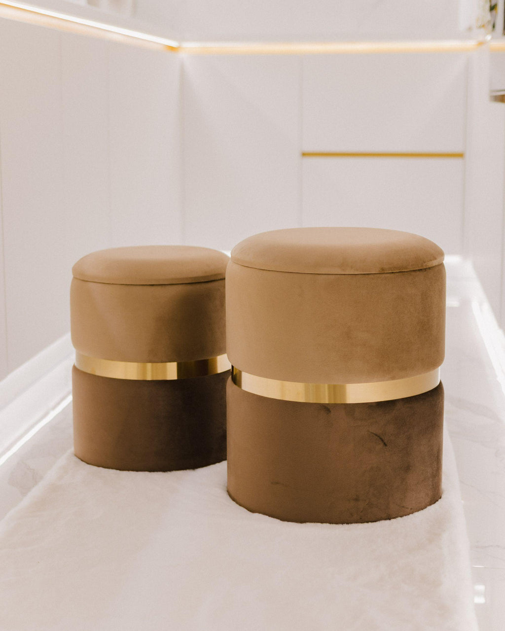  Set Of 2 Storage Pouffes WICHITA Velvet Brown