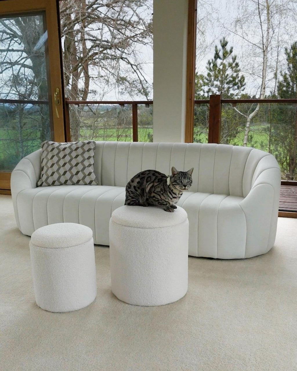  Set Of 2 Storage Pouffes BEREA Boucle Off-White